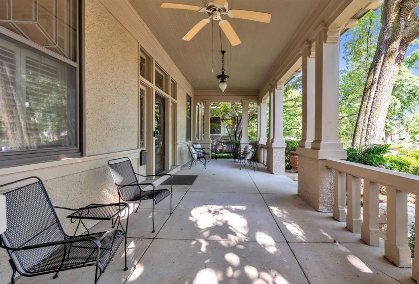 1657 PEABODY AVE, Memphis, Tennessee 38104, 4 Bedrooms Bedrooms, 12 Rooms Rooms,4.1 BathroomsBathrooms,Residential,For Sale,PEABODY,10224364