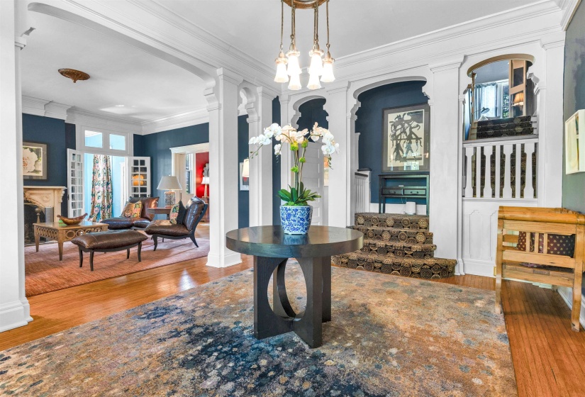 1657 PEABODY AVE, Memphis, Tennessee 38104, 4 Bedrooms Bedrooms, 12 Rooms Rooms,4.1 BathroomsBathrooms,Residential,For Sale,PEABODY,10224364