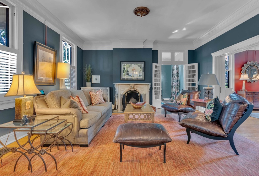 1657 PEABODY AVE, Memphis, Tennessee 38104, 4 Bedrooms Bedrooms, 12 Rooms Rooms,4.1 BathroomsBathrooms,Residential,For Sale,PEABODY,10224364