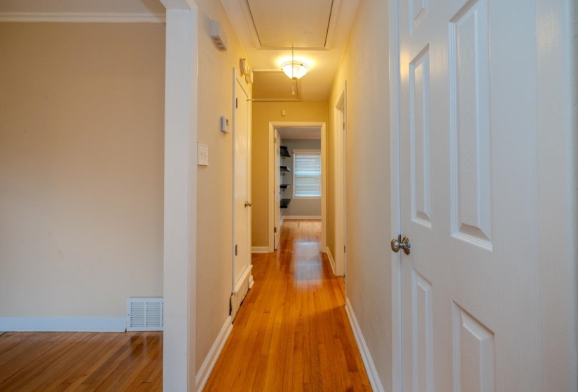 289 MARY ANN DR, Memphis, Tennessee 38117, 3 Bedrooms Bedrooms, 7 Rooms Rooms,2 BathroomsBathrooms,Residential,For Sale,MARY ANN,10224366