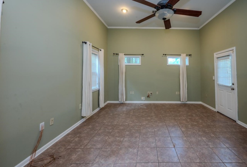 289 MARY ANN DR, Memphis, Tennessee 38117, 3 Bedrooms Bedrooms, 7 Rooms Rooms,2 BathroomsBathrooms,Residential,For Sale,MARY ANN,10224366