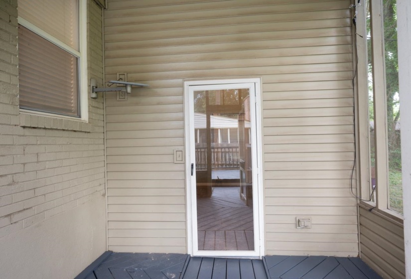 289 MARY ANN DR, Memphis, Tennessee 38117, 3 Bedrooms Bedrooms, 7 Rooms Rooms,2 BathroomsBathrooms,Residential,For Sale,MARY ANN,10224366
