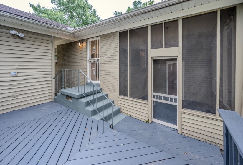 289 MARY ANN DR, Memphis, Tennessee 38117, 3 Bedrooms Bedrooms, 7 Rooms Rooms,2 BathroomsBathrooms,Residential,For Sale,MARY ANN,10224366