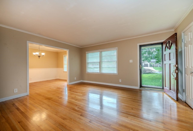 289 MARY ANN DR, Memphis, Tennessee 38117, 3 Bedrooms Bedrooms, 7 Rooms Rooms,2 BathroomsBathrooms,Residential,For Sale,MARY ANN,10224366