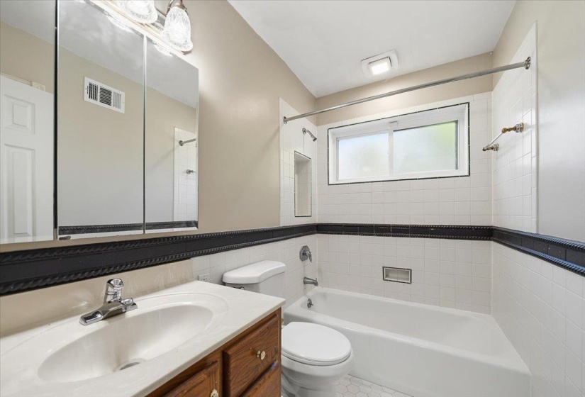 3432 LYNCHBURG ST, Memphis, Tennessee 38134, 4 Bedrooms Bedrooms, 7 Rooms Rooms,2 BathroomsBathrooms,Residential,For Sale,LYNCHBURG,10224367