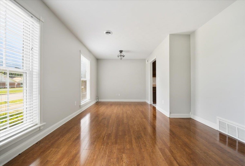 3432 LYNCHBURG ST, Memphis, Tennessee 38134, 4 Bedrooms Bedrooms, 7 Rooms Rooms,2 BathroomsBathrooms,Residential,For Sale,LYNCHBURG,10224367