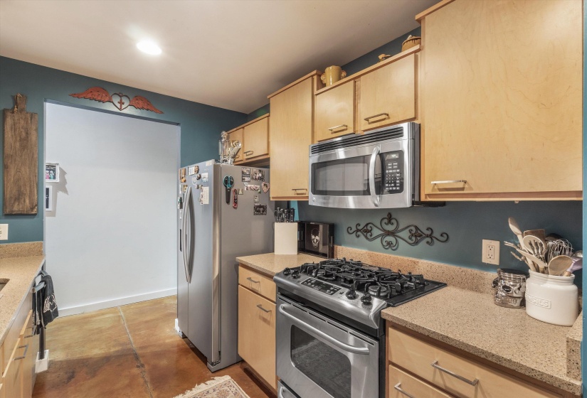 2 G E PATTERSON AVE, Memphis, Tennessee 38103, 1 Bedroom Bedrooms, 4 Rooms Rooms,1 BathroomBathrooms,Residential,For Sale,G E PATTERSON,10224369