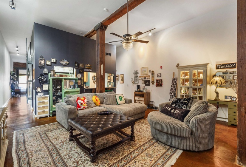 2 G E PATTERSON AVE, Memphis, Tennessee 38103, 1 Bedroom Bedrooms, 4 Rooms Rooms,1 BathroomBathrooms,Residential,For Sale,G E PATTERSON,10224369