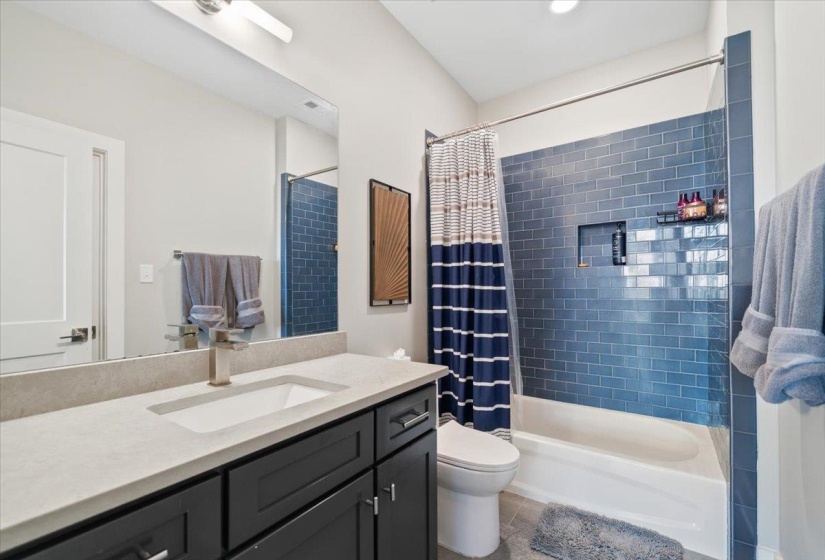 409 SHAMBALA DR, Collierville, Tennessee 38017, 5 Bedrooms Bedrooms, 10 Rooms Rooms,5.1 BathroomsBathrooms,Residential,For Sale,SHAMBALA,10224370
