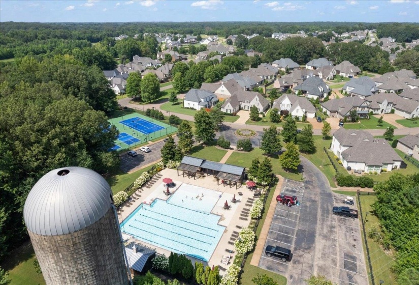 409 SHAMBALA DR, Collierville, Tennessee 38017, 5 Bedrooms Bedrooms, 10 Rooms Rooms,5.1 BathroomsBathrooms,Residential,For Sale,SHAMBALA,10224370
