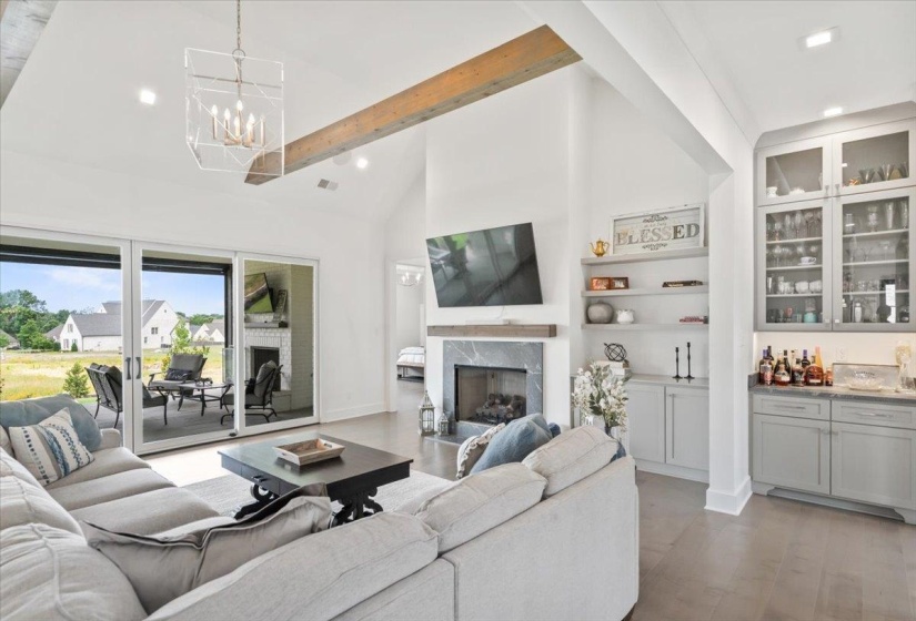 409 SHAMBALA DR, Collierville, Tennessee 38017, 5 Bedrooms Bedrooms, 10 Rooms Rooms,5.1 BathroomsBathrooms,Residential,For Sale,SHAMBALA,10224370
