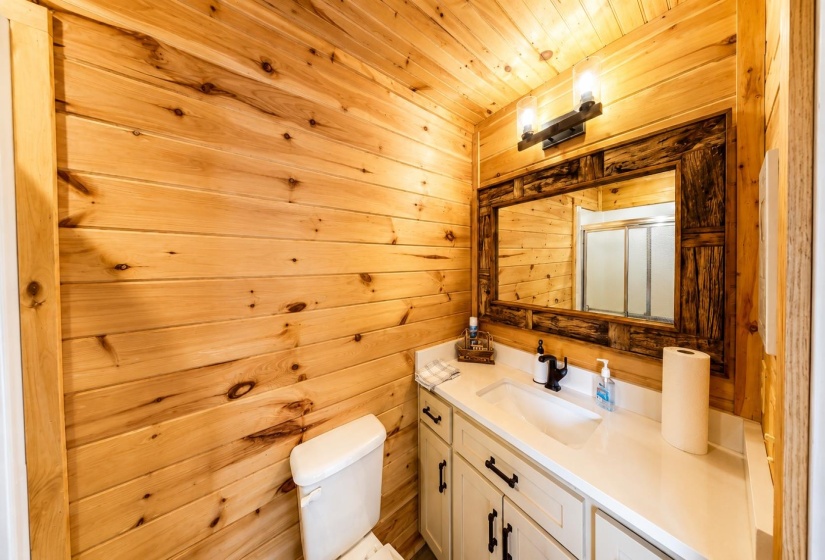800 RIVER CLIFF LN, Counce, Tennessee 38326, 5 Bedrooms Bedrooms, 7 Rooms Rooms,3.1 BathroomsBathrooms,Residential,For Sale,RIVER CLIFF,10224375