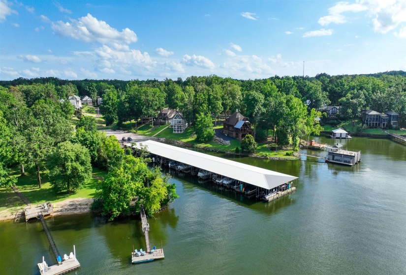 800 RIVER CLIFF LN, Counce, Tennessee 38326, 5 Bedrooms Bedrooms, 7 Rooms Rooms,3.1 BathroomsBathrooms,Residential,For Sale,RIVER CLIFF,10224375