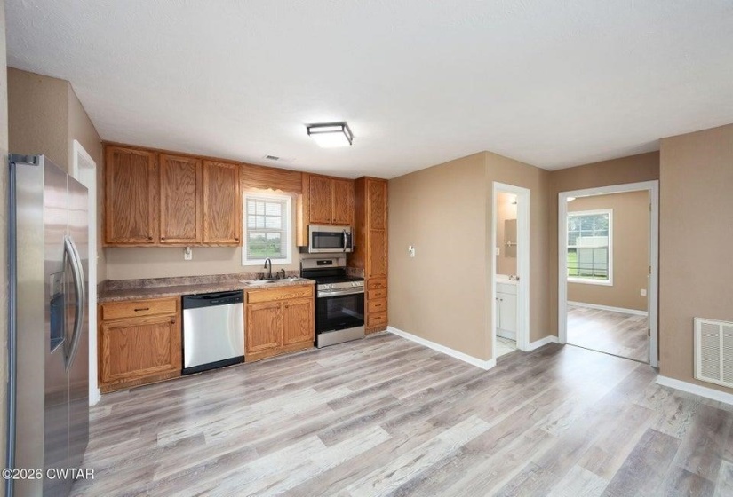 533 WALTER STUART LOOP, Whiteville, Tennessee 38075-6062, 3 Bedrooms Bedrooms, 5 Rooms Rooms,2 BathroomsBathrooms,Residential,For Sale,WALTER STUART,10224378