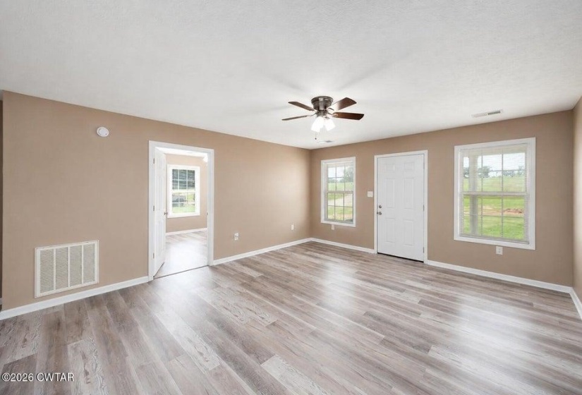 533 WALTER STUART LOOP, Whiteville, Tennessee 38075-6062, 3 Bedrooms Bedrooms, 5 Rooms Rooms,2 BathroomsBathrooms,Residential,For Sale,WALTER STUART,10224378