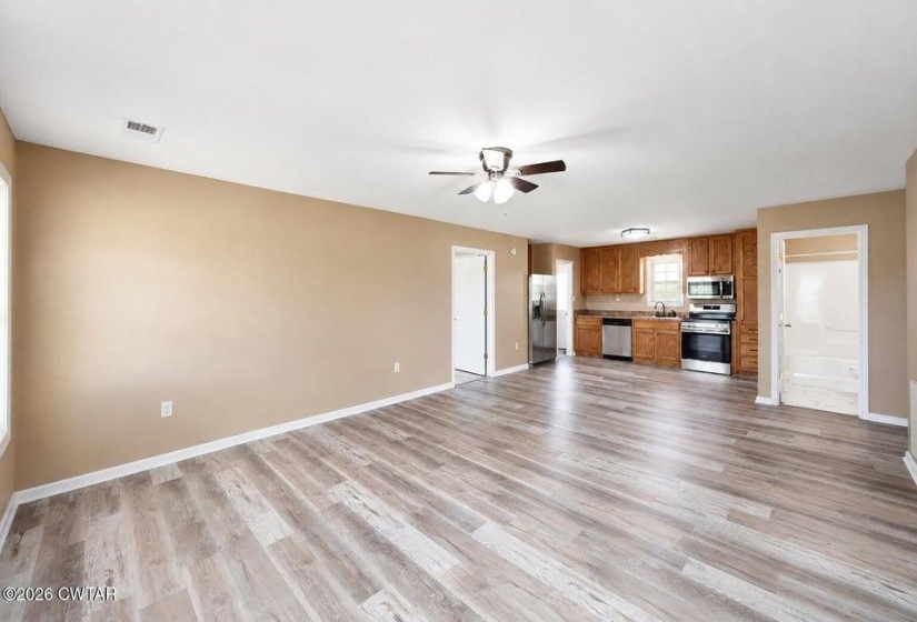 533 WALTER STUART LOOP, Whiteville, Tennessee 38075-6062, 3 Bedrooms Bedrooms, 5 Rooms Rooms,2 BathroomsBathrooms,Residential,For Sale,WALTER STUART,10224378