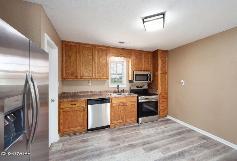 533 WALTER STUART LOOP, Whiteville, Tennessee 38075-6062, 3 Bedrooms Bedrooms, 5 Rooms Rooms,2 BathroomsBathrooms,Residential,For Sale,WALTER STUART,10224378