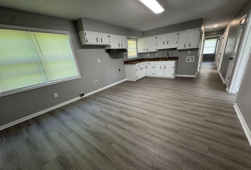 4391 SHADOWLINE CV, Memphis, Tennessee 38109, 3 Bedrooms Bedrooms, 6 Rooms Rooms,1 BathroomBathrooms,Residential,For Sale,SHADOWLINE,10224384