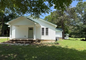 48005 69 HWY, Saltillo, Tennessee 38370, 3 Bedrooms Bedrooms, 6 Rooms Rooms,2 BathroomsBathrooms,Residential,For Sale,69,10224386
