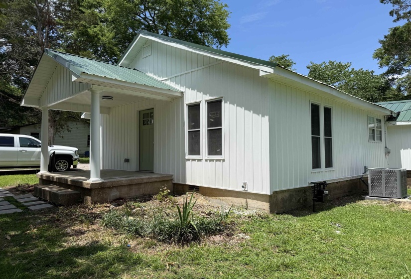 48005 69 HWY, Saltillo, Tennessee 38370, 3 Bedrooms Bedrooms, 6 Rooms Rooms,2 BathroomsBathrooms,Residential,For Sale,69,10224386