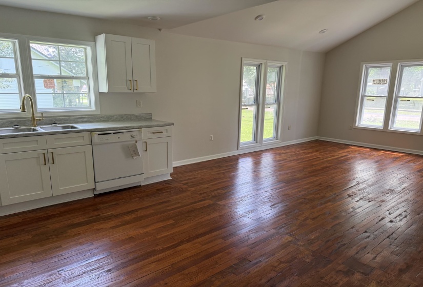 48005 69 HWY, Saltillo, Tennessee 38370, 3 Bedrooms Bedrooms, 6 Rooms Rooms,2 BathroomsBathrooms,Residential,For Sale,69,10224386