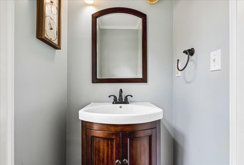 8784 THREE CHIMNEYS DR, Germantown, Tennessee 38138, 5 Bedrooms Bedrooms, 8 Rooms Rooms,4.1 BathroomsBathrooms,Residential,For Sale,THREE CHIMNEYS,10224402