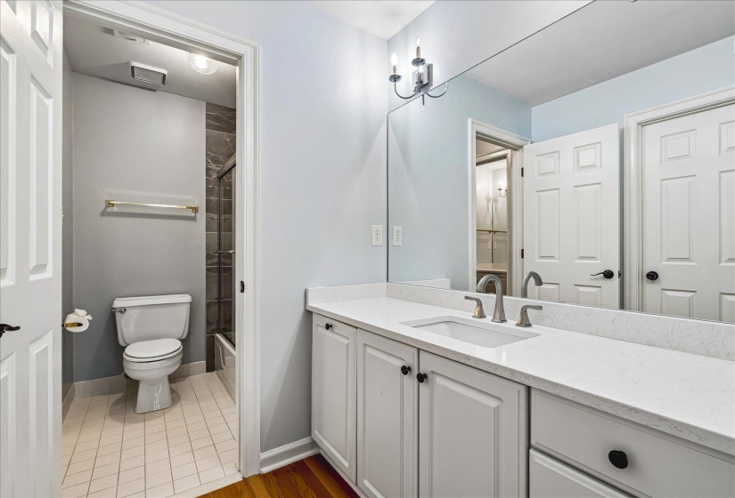 8784 THREE CHIMNEYS DR, Germantown, Tennessee 38138, 5 Bedrooms Bedrooms, 8 Rooms Rooms,4.1 BathroomsBathrooms,Residential,For Sale,THREE CHIMNEYS,10224402