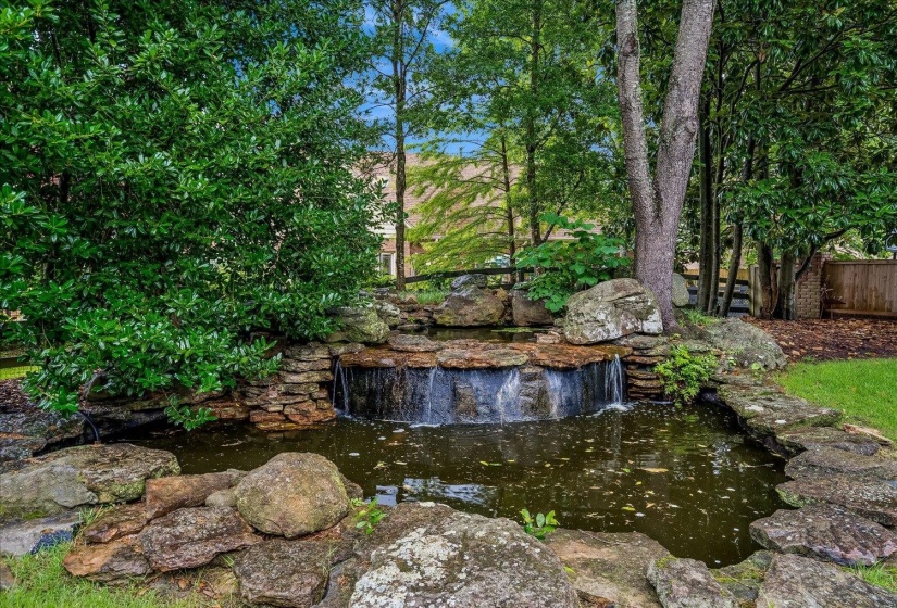 8784 THREE CHIMNEYS DR, Germantown, Tennessee 38138, 5 Bedrooms Bedrooms, 8 Rooms Rooms,4.1 BathroomsBathrooms,Residential,For Sale,THREE CHIMNEYS,10224402