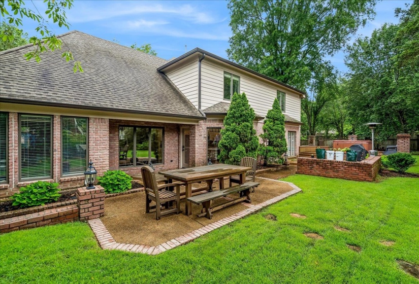 8784 THREE CHIMNEYS DR, Germantown, Tennessee 38138, 5 Bedrooms Bedrooms, 8 Rooms Rooms,4.1 BathroomsBathrooms,Residential,For Sale,THREE CHIMNEYS,10224402