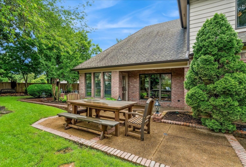 8784 THREE CHIMNEYS DR, Germantown, Tennessee 38138, 5 Bedrooms Bedrooms, 8 Rooms Rooms,4.1 BathroomsBathrooms,Residential,For Sale,THREE CHIMNEYS,10224402