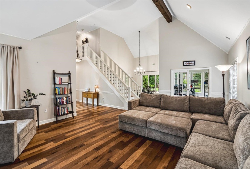 8784 THREE CHIMNEYS DR, Germantown, Tennessee 38138, 5 Bedrooms Bedrooms, 8 Rooms Rooms,4.1 BathroomsBathrooms,Residential,For Sale,THREE CHIMNEYS,10224402