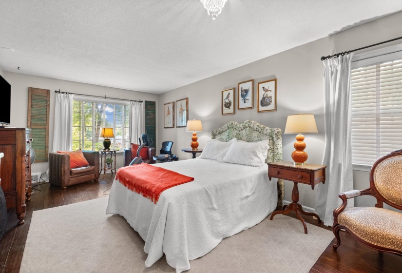 4653 CLEARWATER DR, Memphis, Tennessee 38128, 5 Bedrooms Bedrooms, 10 Rooms Rooms,2.1 BathroomsBathrooms,Residential,For Sale,CLEARWATER,10224404