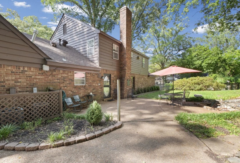 4653 CLEARWATER DR, Memphis, Tennessee 38128, 5 Bedrooms Bedrooms, 10 Rooms Rooms,2.1 BathroomsBathrooms,Residential,For Sale,CLEARWATER,10224404