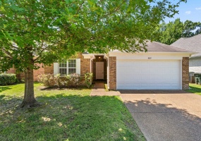 8839 CAMPALDINO AVE, Memphis, Tennessee 38018, 3 Bedrooms Bedrooms, 8 Rooms Rooms,2 BathroomsBathrooms,Residential,For Sale,CAMPALDINO,10224405