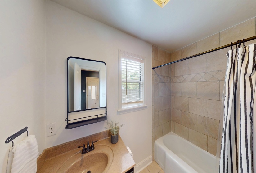 3561 KEARNEY AVE, Memphis, Tennessee 38111, 3 Bedrooms Bedrooms, 6 Rooms Rooms,2 BathroomsBathrooms,Residential,For Sale,KEARNEY,10224407