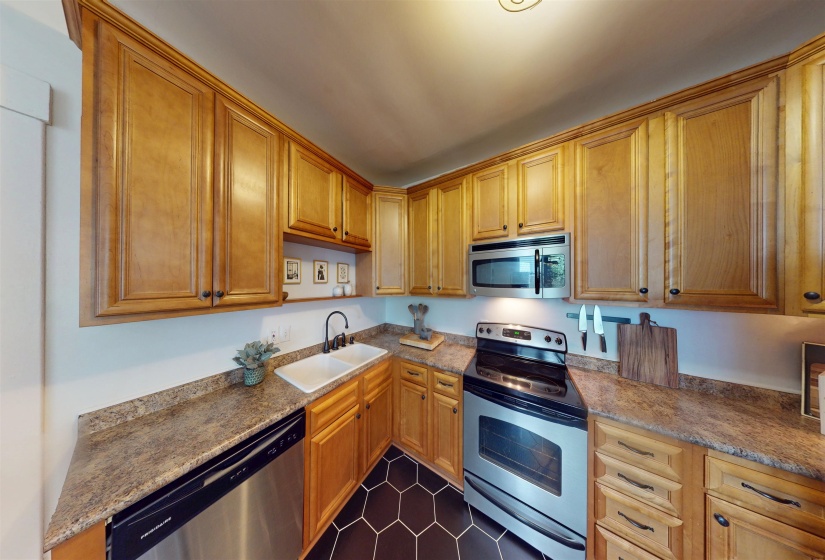 3561 KEARNEY AVE, Memphis, Tennessee 38111, 3 Bedrooms Bedrooms, 6 Rooms Rooms,2 BathroomsBathrooms,Residential,For Sale,KEARNEY,10224407