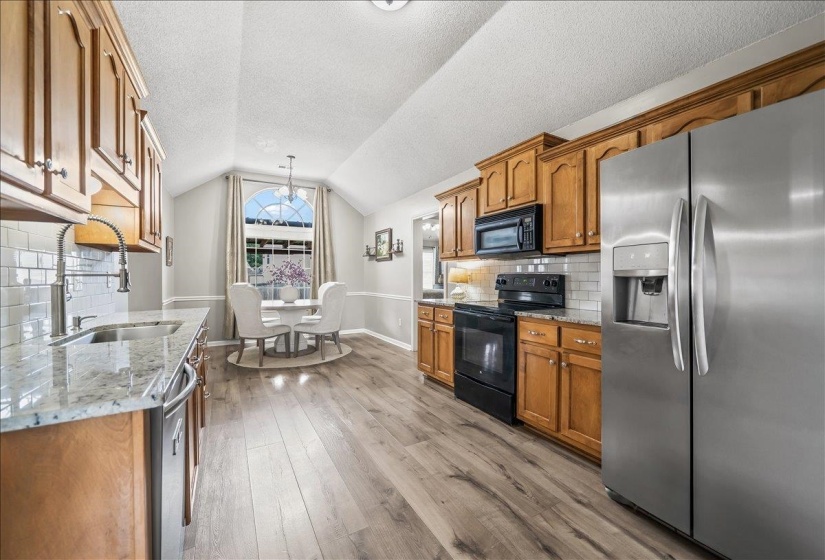 40 ROYAL VIEW CV, Oakland, Tennessee 38060, 4 Bedrooms Bedrooms, 7 Rooms Rooms,2 BathroomsBathrooms,Residential,For Sale,ROYAL VIEW,10224408