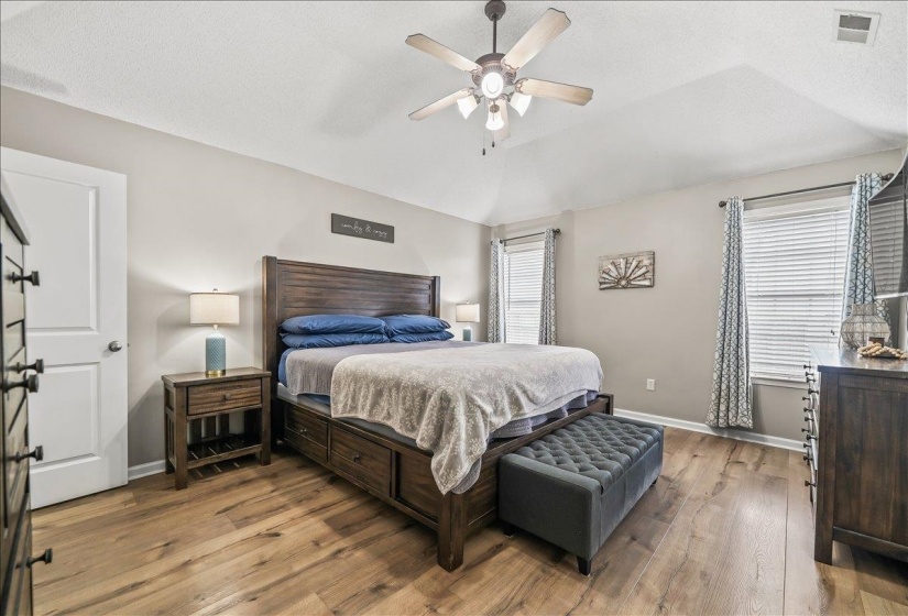 40 ROYAL VIEW CV, Oakland, Tennessee 38060, 4 Bedrooms Bedrooms, 7 Rooms Rooms,2 BathroomsBathrooms,Residential,For Sale,ROYAL VIEW,10224408