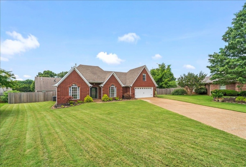 40 ROYAL VIEW CV, Oakland, Tennessee 38060, 4 Bedrooms Bedrooms, 7 Rooms Rooms,2 BathroomsBathrooms,Residential,For Sale,ROYAL VIEW,10224408