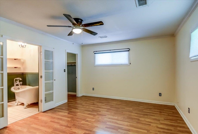 4872 FLAMINGO RD, Memphis, Tennessee 38117, 3 Bedrooms Bedrooms, 7 Rooms Rooms,2 BathroomsBathrooms,Residential,For Sale,FLAMINGO,10224409