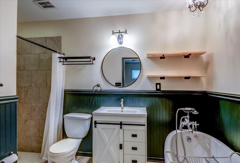 4872 FLAMINGO RD, Memphis, Tennessee 38117, 3 Bedrooms Bedrooms, 7 Rooms Rooms,2 BathroomsBathrooms,Residential,For Sale,FLAMINGO,10224409