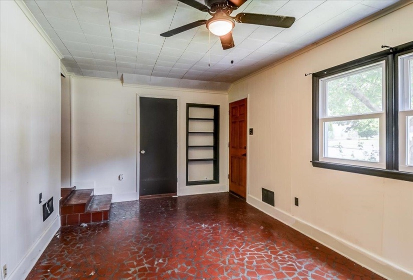 4872 FLAMINGO RD, Memphis, Tennessee 38117, 3 Bedrooms Bedrooms, 7 Rooms Rooms,2 BathroomsBathrooms,Residential,For Sale,FLAMINGO,10224409