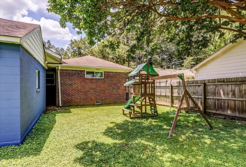 4872 FLAMINGO RD, Memphis, Tennessee 38117, 3 Bedrooms Bedrooms, 7 Rooms Rooms,2 BathroomsBathrooms,Residential,For Sale,FLAMINGO,10224409