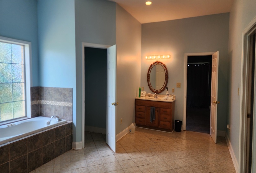 500/498 MORRISON LN, Whiteville, Tennessee 38075, 9 Bedrooms Bedrooms, 15 Rooms Rooms,3.2 BathroomsBathrooms,Residential,For Sale,MORRISON,10224410