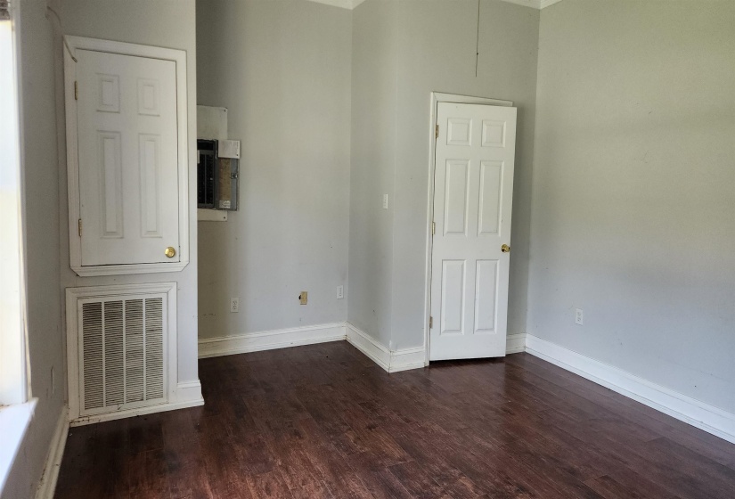 500/498 MORRISON LN, Whiteville, Tennessee 38075, 9 Bedrooms Bedrooms, 15 Rooms Rooms,3.2 BathroomsBathrooms,Residential,For Sale,MORRISON,10224410