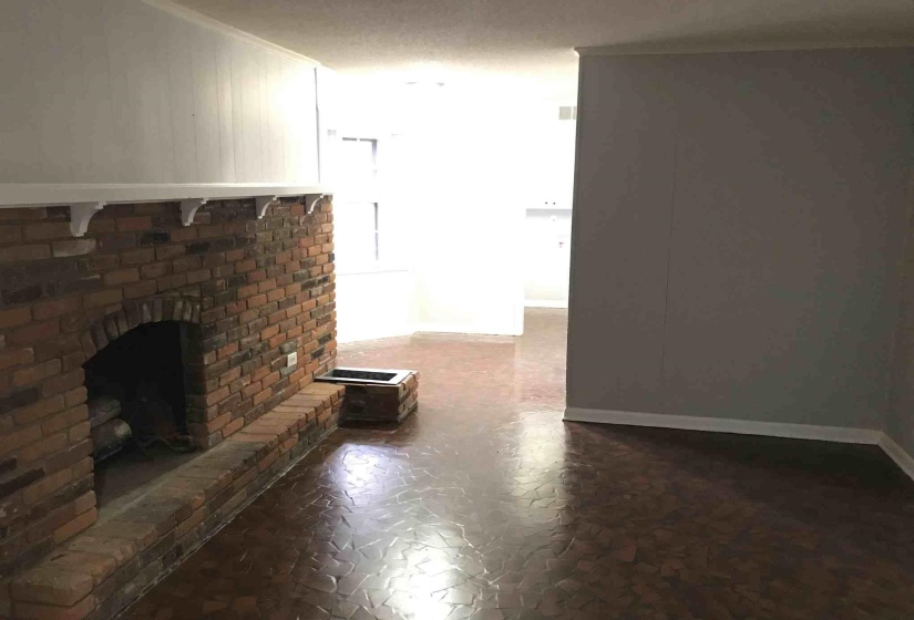 4502 COTTONWOOD RD, Memphis, Tennessee 38118, 3 Bedroom Bedrooms, 7 Room Rooms,1.1 BathroomBathrooms,Residential,For Sale,COTTONWOOD,0,10224412