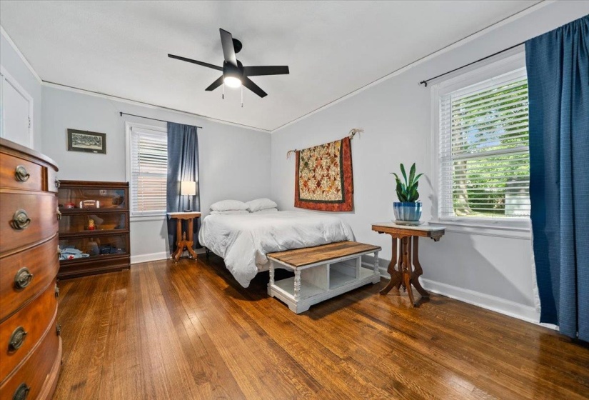 1072 WEST PERKINS RD, Memphis, Tennessee 38117, 3 Bedroom Bedrooms, 6 Room Rooms,2 BathroomBathrooms,Residential,For Sale,WEST PERKINS,0,10224413