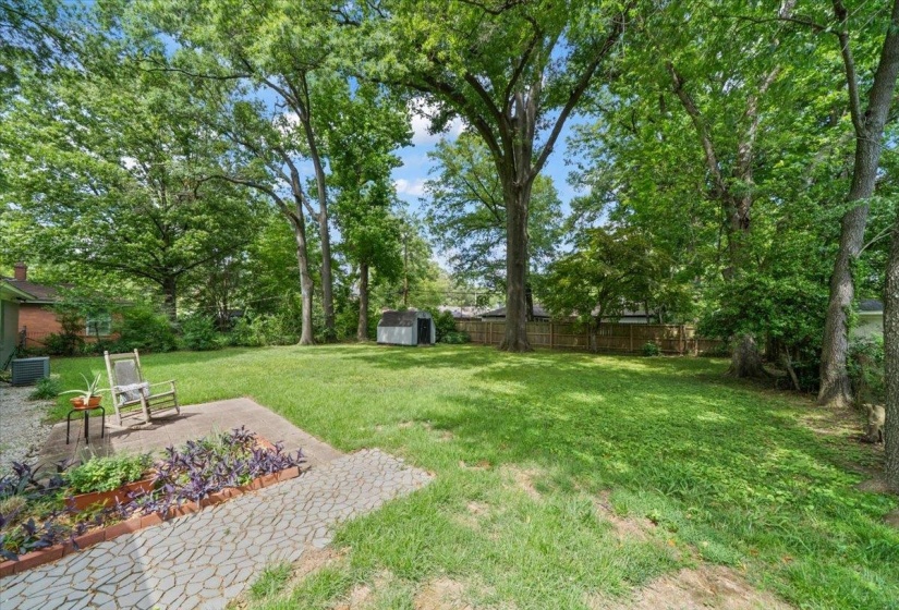 1072 WEST PERKINS RD, Memphis, Tennessee 38117, 3 Bedroom Bedrooms, 6 Room Rooms,2 BathroomBathrooms,Residential,For Sale,WEST PERKINS,0,10224413