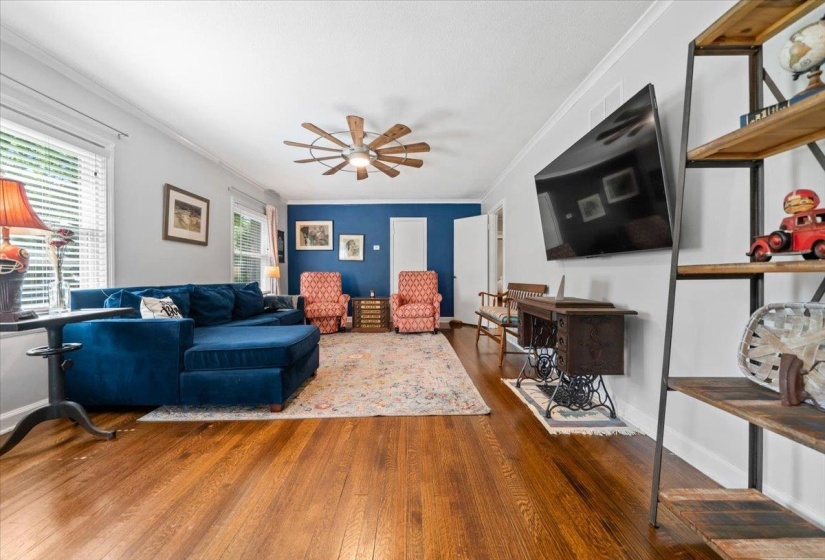 1072 WEST PERKINS RD, Memphis, Tennessee 38117, 3 Bedroom Bedrooms, 6 Room Rooms,2 BathroomBathrooms,Residential,For Sale,WEST PERKINS,0,10224413