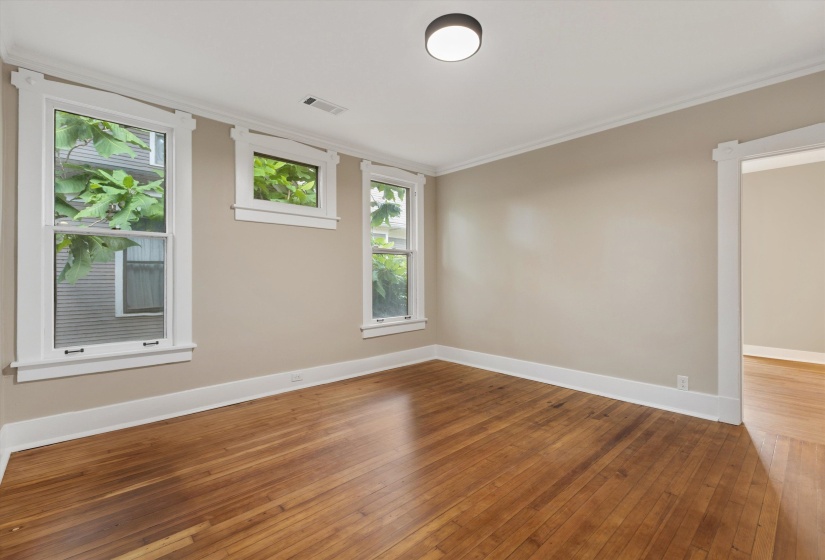 2037 NELSON AVE, Memphis, Tennessee 38104, 3 Bedroom Bedrooms, 6 Room Rooms,2 BathroomBathrooms,Residential,For Sale,NELSON,0,10224418